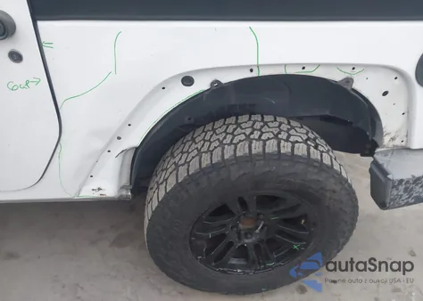 2013 Jeep Wrangler Sport z USA, uszkodzony, nr VIN 1C4AJWAG3DL501601